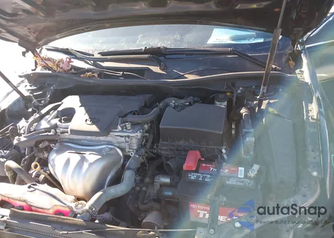 2017 Toyota Camry Se z USA, uszkodzony, nr VIN 4T1BF1FK4HU355937